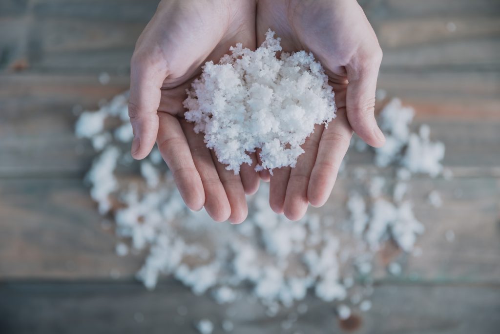 Dry Ice Pellets vs Dry Ice Blocks What’s Best for Your Shipment?